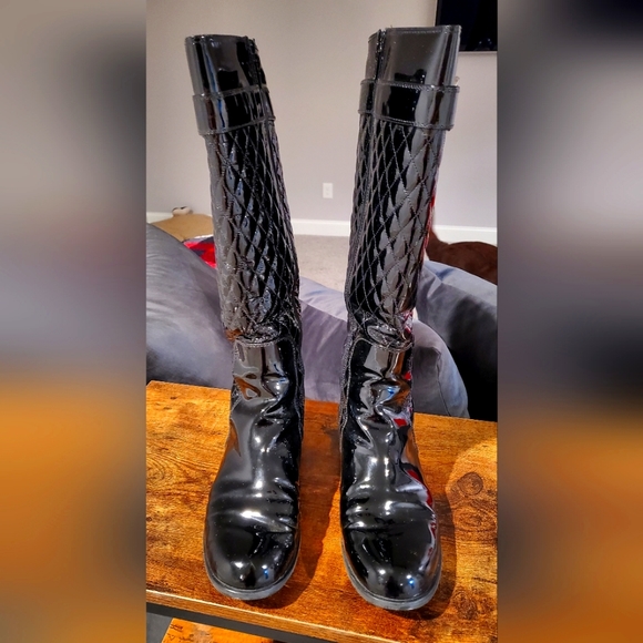 Stuart Weitzman Black Patent Leather boots - Picture 1 of 6